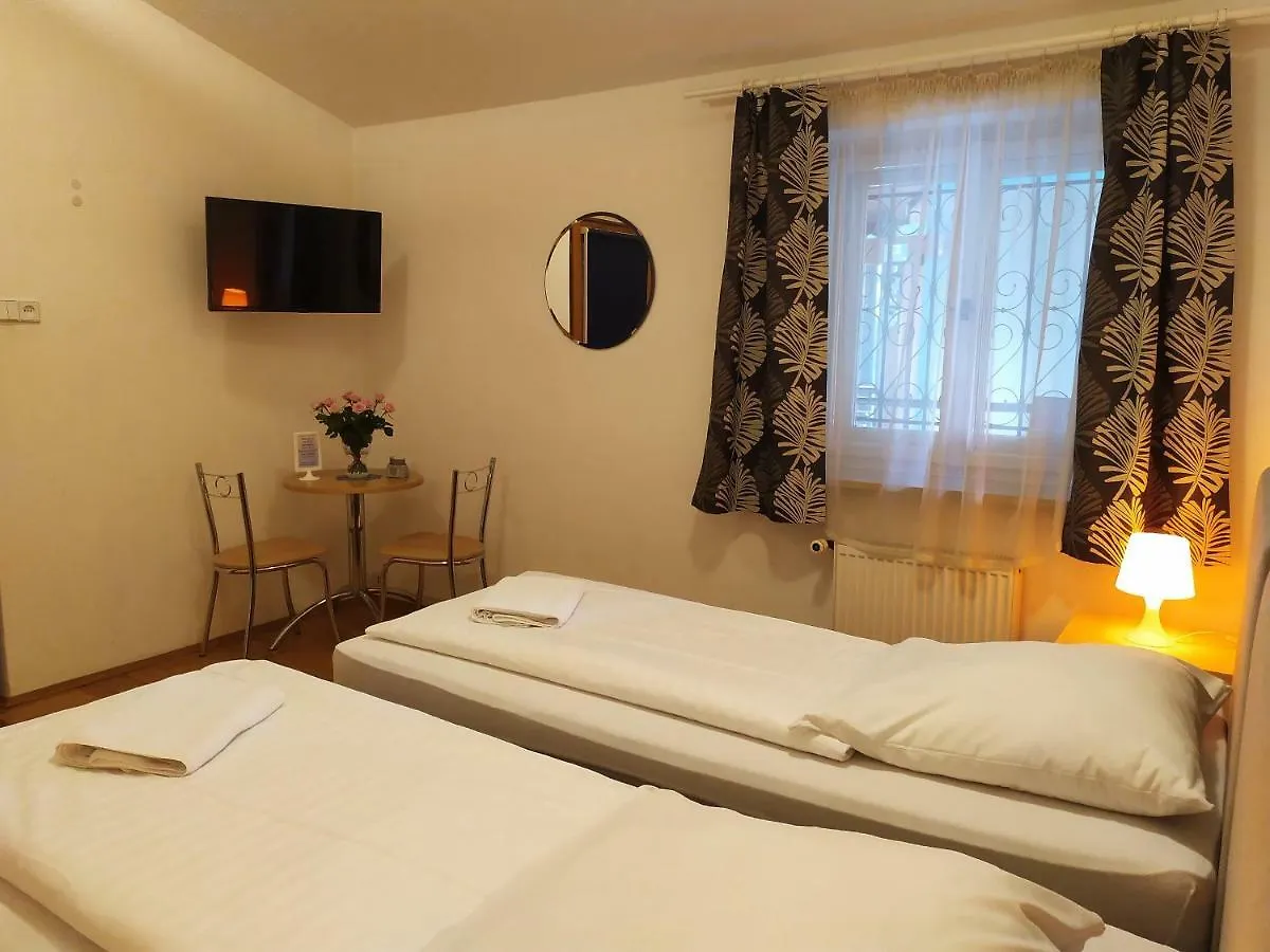Red Sails Hostel Cracovia